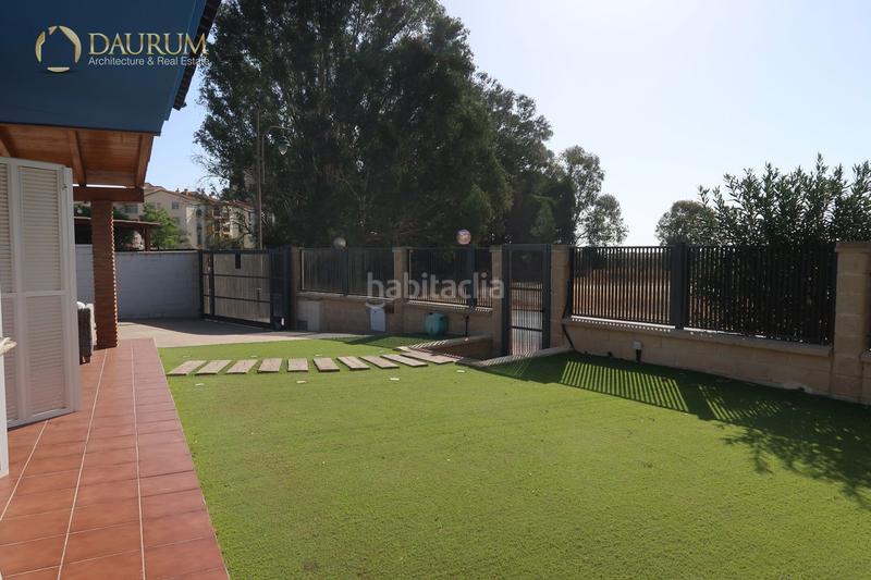 Foto b97c01a7-2f90-4c58-b368-b631bb5701ee. Towny house with heating parking pool in Guadalmar Málaga