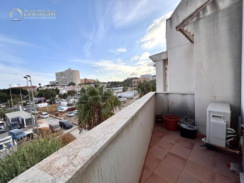 Foto 6e5c557a-f99e-4495-be03-1e644871cd65. Attico con parcheggio piscina in La Colina Torremolinos