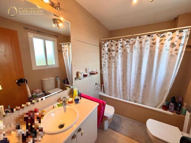 Foto d6c88812-424f-42c1-b4b4-c09a1792f5b2. Attico con parcheggio piscina in La Colina Torremolinos