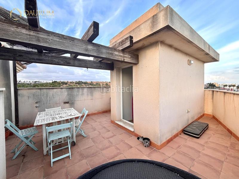 Foto da1f9cad-acb1-4659-834f-7a2c3ce2df17. Attico con parcheggio piscina in La Colina Torremolinos