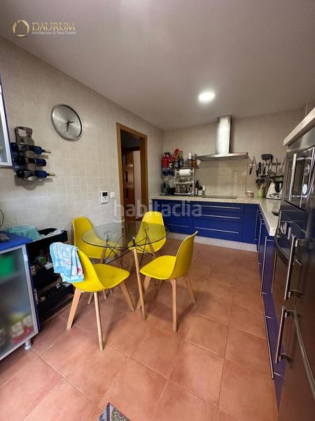 Foto d9e64629-da89-445a-a230-7da123469574. Casa adossada amb calefacció aparcament piscina a Málaga