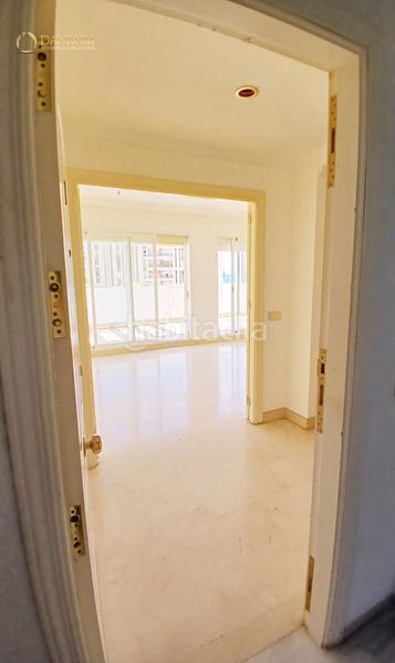 Foto 7ec547c5-0952-4483-8e99-daea24d22ac6. Attico con riscaldamento parcheggio piscina in La Carihuela - Los Nidos Torremolinos