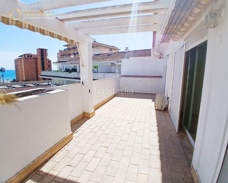 Foto c18e4390-9543-4130-94fc-5c45154b2506. Attico con riscaldamento parcheggio piscina in La Carihuela - Los Nidos Torremolinos