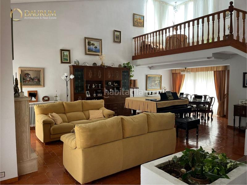 Foto 3c425681-b3a4-42fc-8bb7-b334dbb09ddd. Xalet amb calefacció aparcament piscina a El Olivar de Mirabal Boadilla del Monte