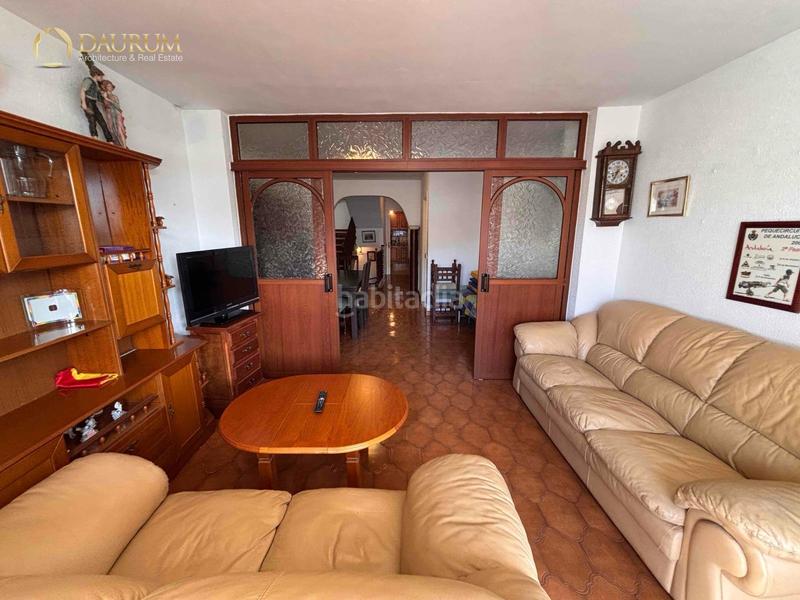 Foto ebe3f5a3-080b-4273-97b2-64b6c2220567. Casa adosada maravillosa vivienda unifamiliar de 4 plantas en Arroyo de la Miel en Benalmádena