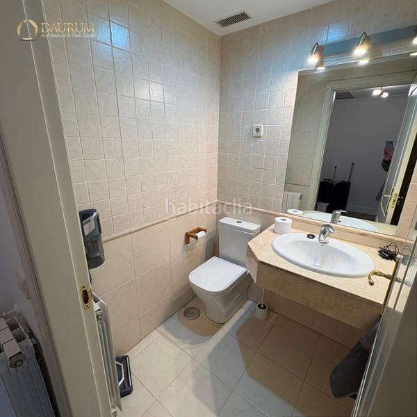 Foto 90b08af4-b85d-4f8f-b7e2-8b025b53f692. Location attique avec chauffage parking piscine dans La Moraleja