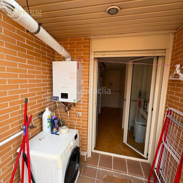 Foto 2888a0e6-e03f-4d43-9fcf-58121dfc79b4. Rent penthouse with heating parking pool in Arroyo de la Vega La Moraleja