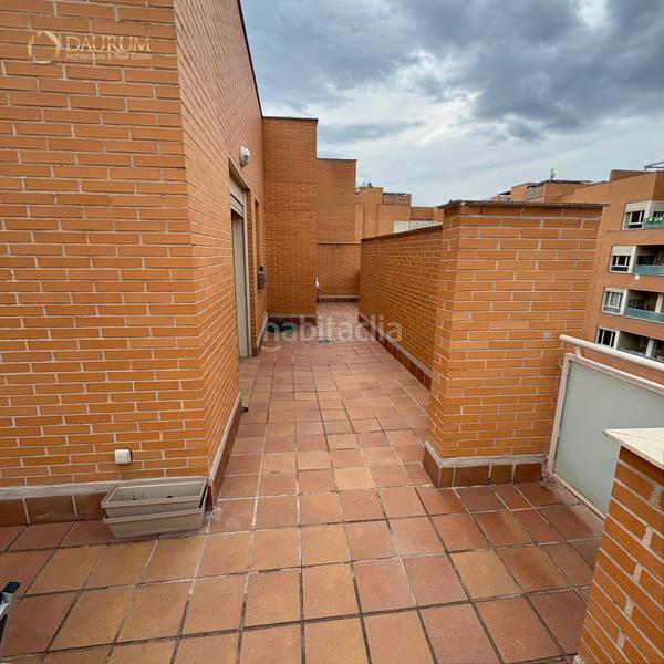 Foto be1e5376-e3a1-42ee-812b-c1dde8ba90a4. Rent penthouse with heating parking pool in Arroyo de la Vega La Moraleja
