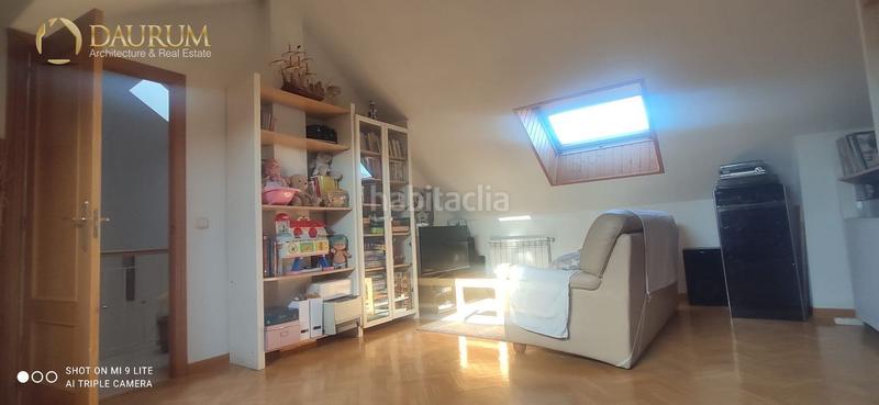 Foto 4bf7bfff-28d6-4ab0-a85c-03a9f110e018. Maison jumelée avec chauffage parking dans Prado de Santo Domingo Alcorcón