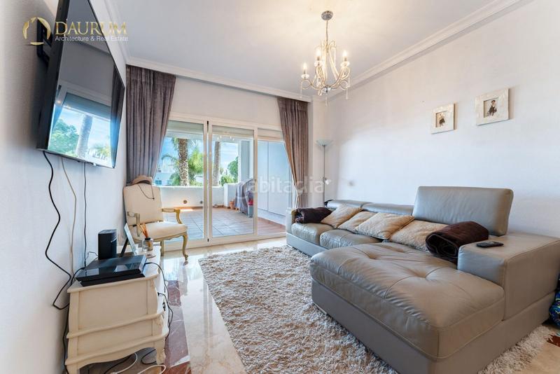 Foto 1562a910-5972-469f-b9e9-12f31f612af2. Appartamento con riscaldamento parcheggio piscina in Estepona