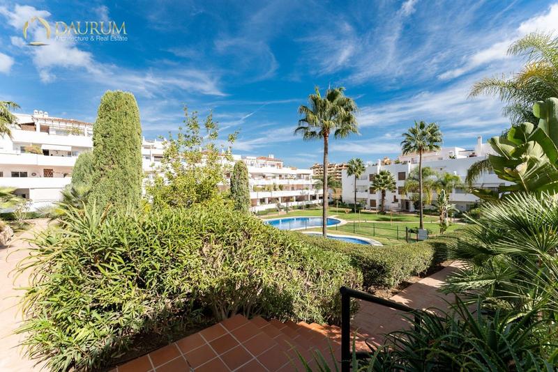 Foto bd0dff16-0b8e-4048-9287-dea2c43495e4. Appartamento con riscaldamento parcheggio piscina in Estepona