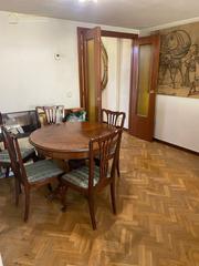 Appartamento  Playa samil. Fantástico piso de 4 habitaciones en collado villalba