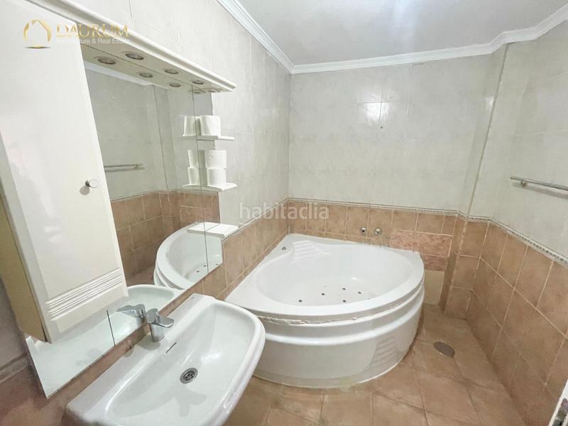 Foto 4791b66e-07cc-48d9-8173-55d60bf660bb. Casa adosada chalet adosado en venta en torrequebrada en Benalmádena