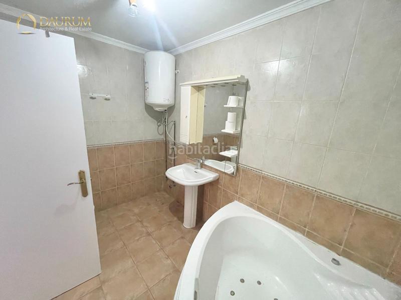 Foto 9ad53399-9558-4eaa-9831-eb6ee8b6201f. Casa adosada chalet adosado en venta en torrequebrada en Benalmádena