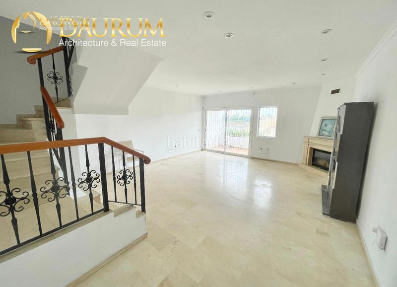 Foto adc0a626-414b-4691-a46b-215eb87f7f8d. Casa adosada chalet adosado en venta en torrequebrada en Benalmádena