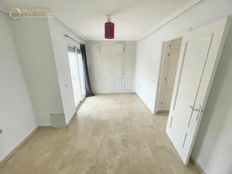 Foto f804d9c9-4e20-48f6-a7db-e02d86aa7c72. Casa adosada chalet adosado en venta en torrequebrada en Benalmádena