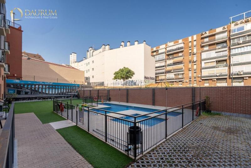 Foto 206d0fb9-0fca-4c77-91c5-97398afa6218. Dachwohnung mit heizung parking pool in Adelfas Madrid