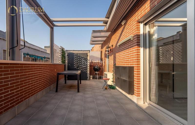 Foto 74f04e7c-1321-4c87-972a-ddd45b4cc61e. Dachwohnung mit heizung parking pool in Adelfas Madrid