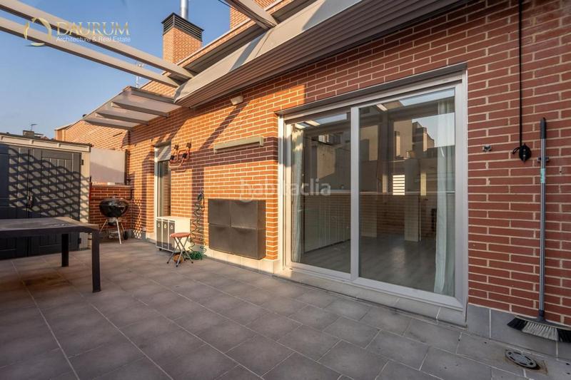 Foto 8680d2a8-6e23-44e0-a995-105afb6ba4b4. Dachwohnung mit heizung parking pool in Adelfas Madrid