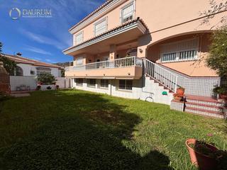 Maison  Avenida inmaculada concepción. Maravilloso chalet independiente de 5 habitaciones en arroyo de