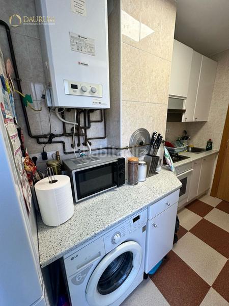 Foto afc61a93-f4e9-4bb1-a08a-3a585f8cfdc6. Pis amb calefacció a Apóstol Santiago Madrid