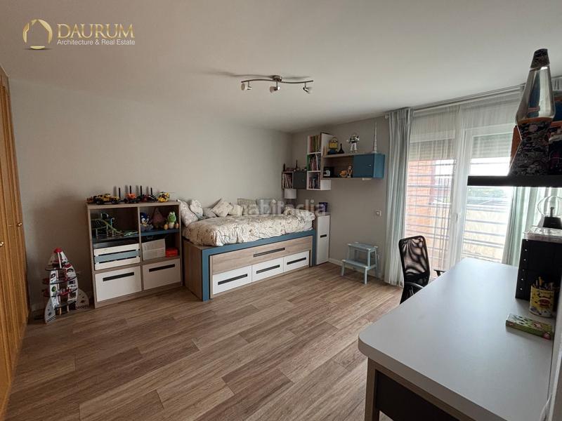 Foto 01cd5a08-0a8a-453a-859f-2d6561ef8211. Casa adossada amb calefacció aparcament piscina a Paracuellos de Jarama