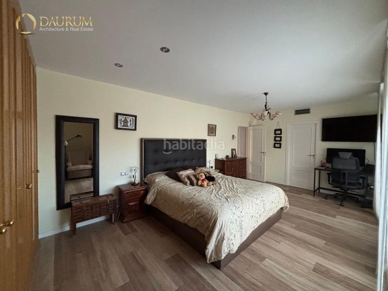 Foto 0d15d9aa-c506-45ef-8f2f-b3e00eb428f8. Casa adossada amb calefacció aparcament piscina a Paracuellos de Jarama