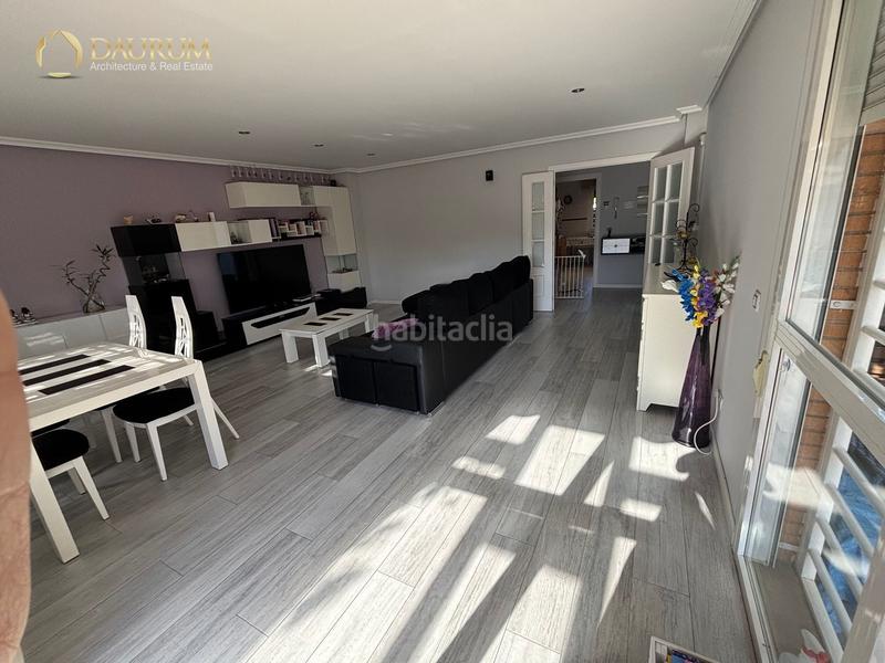 Foto 5112dbe7-85bd-4d9b-9a17-434a8d09af2e. Casa adossada amb calefacció aparcament piscina a Paracuellos de Jarama