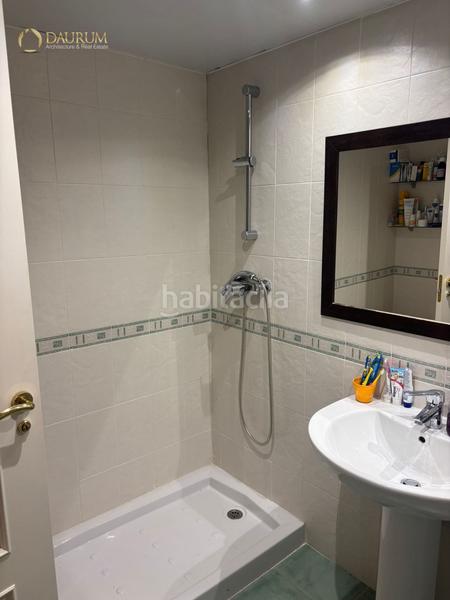 Foto 5ea7e671-f6ba-4b8c-a85f-ebe5d2bbc8a8. Casa adossada amb calefacció aparcament piscina a Paracuellos de Jarama