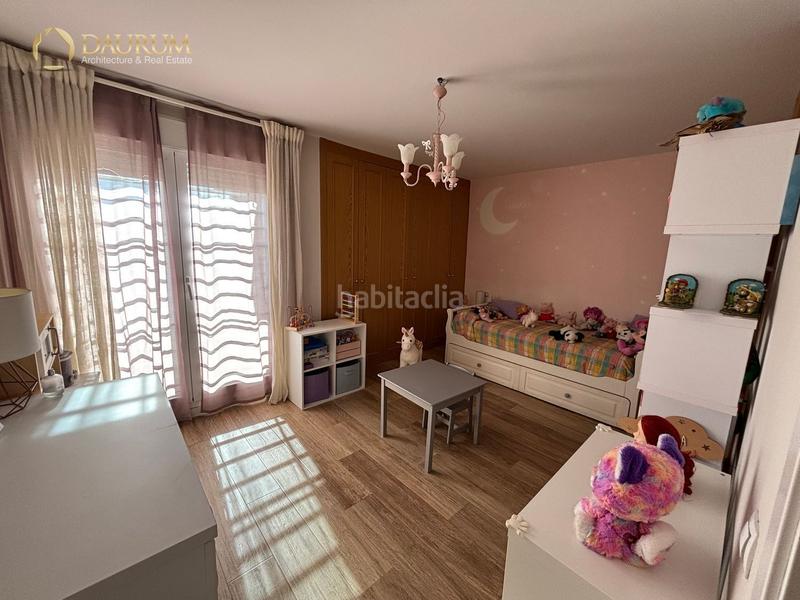 Foto c4bfc2e5-ea25-46cb-884b-aec3703eee1e. Casa adossada amb calefacció aparcament piscina a Paracuellos de Jarama