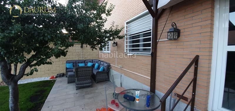 Foto cd2688c0-f788-4dbd-84ae-0e67db208bfd. Casa adossada amb calefacció aparcament piscina a Paracuellos de Jarama