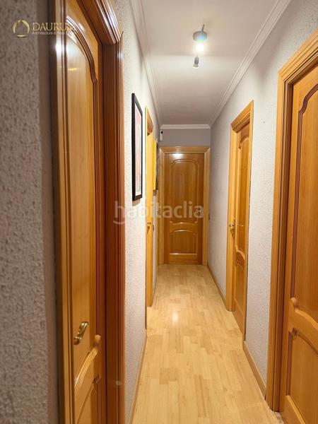 Foto c09dff4a-3ca0-4f0e-9e9b-600fcb2fcff9. Piso maravilloso piso de 4 habitaciones en carretera de cádiz en Málaga