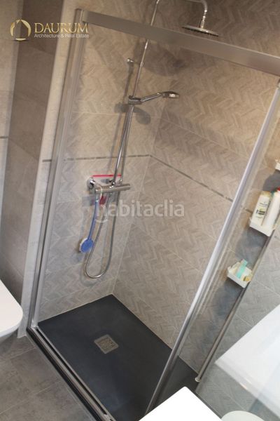Foto b5bedf59-0518-42e9-9432-65684883a3c0. Casa adossada amb calefacció aparcament piscina a Getafe