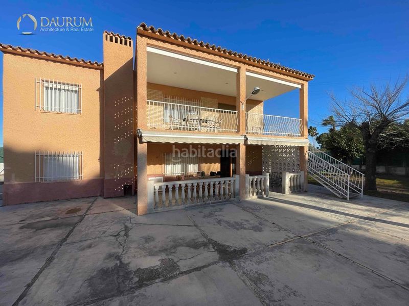 Foto 97216ff5-4fcf-49c9-9d82-287cf63915a5. Xalet amb aparcament piscina a Moncada