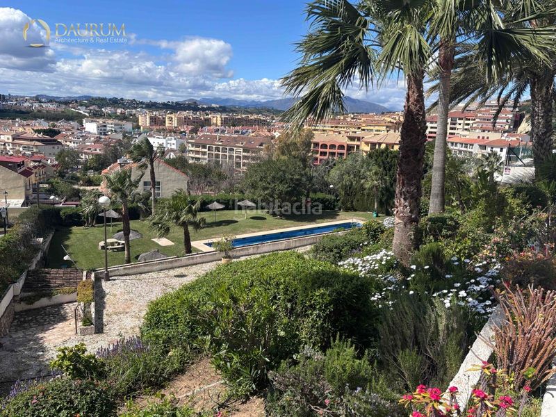 Foto f8b77f8f-5c4b-4db3-b4fa-e460ab96fd15. Pis amb piscina a Los Pacos Fuengirola