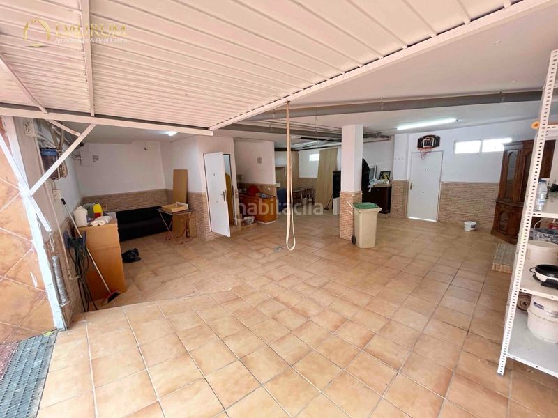 Foto bc2d4d95-dbc6-47e3-a621-e9b9189042f0. Casa adossada amb calefacció aparcament piscina a Málaga