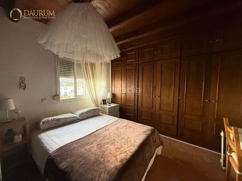 Foto 4acebe3c-f254-4a1e-b5ae-bb4d92855430. Casa adossada amb calefacció aparcament piscina a Marbella