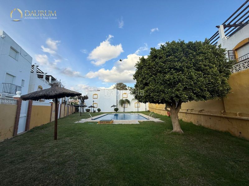 Foto 93ec40cc-2f20-4f06-9063-f6194e40c35c. Casa adossada amb calefacció aparcament piscina a Marbella