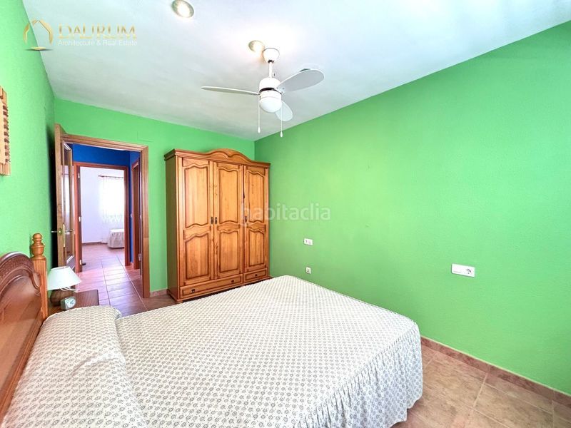 Foto 0dd4fe7d-1fc6-40fb-9e40-26a0c5b5b8c2. Casa aparellada amb aparcament a Corinto-Almardà Sagunt