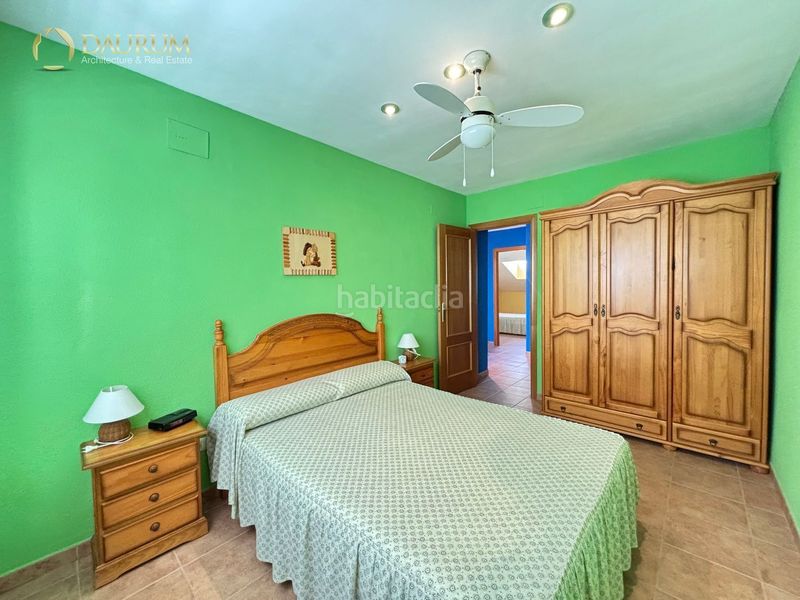 Foto 4eb1cbce-29d9-4419-9d97-f08dc0ce7346. Casa aparellada amb aparcament a Corinto-Almardà Sagunt
