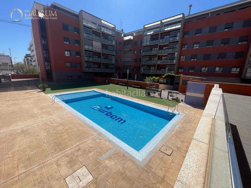 Foto 87eb6518-e9f2-4c83-bf42-240c4b718d8d. Pis amb aparcament piscina a Casas Verdes Paterna