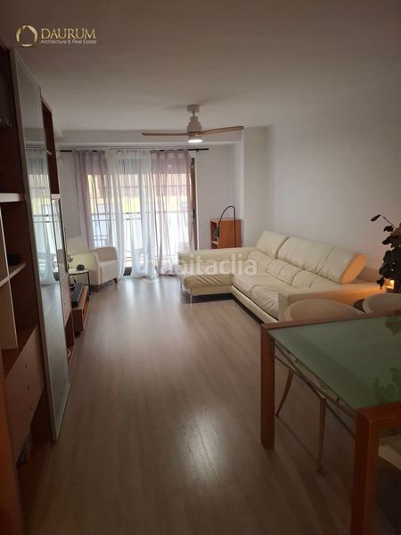 Foto 0e1ecd1d-1861-4569-bcf7-0365b6bb2e0a. Dúplex amb aparcament a El Castell Burjassot