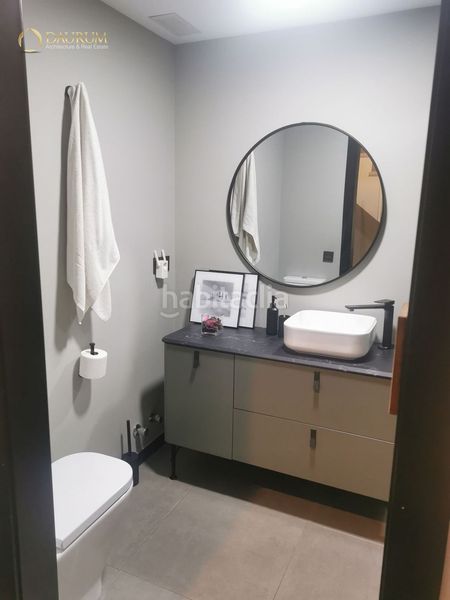 Foto 94c01162-be99-4b66-966f-797adcd873c1. Dúplex amb aparcament a El Castell Burjassot