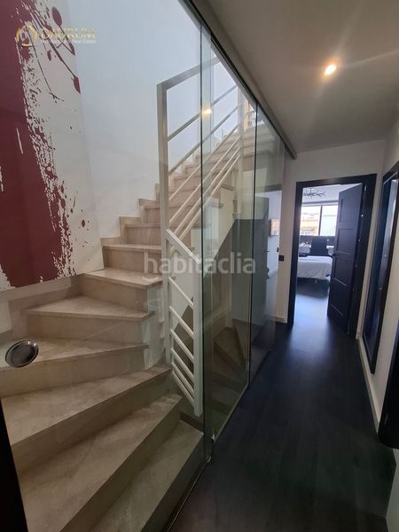 Foto c5d9c0b5-1495-4e68-b5ce-e78924b7f633. Dúplex amb aparcament a El Castell Burjassot