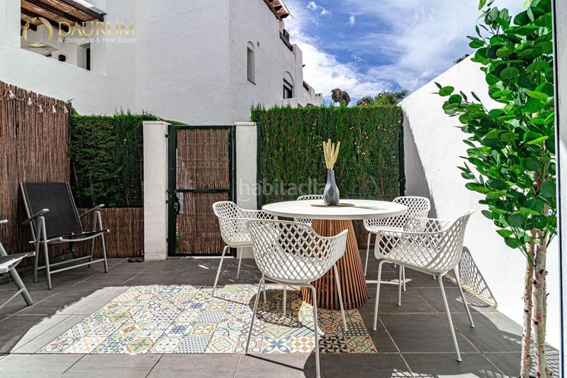 Foto 4c3eb1cd-ea11-4684-b44d-55b277386a98. Casa adossada amb calefacció piscina a Nueva Alcántara Marbella