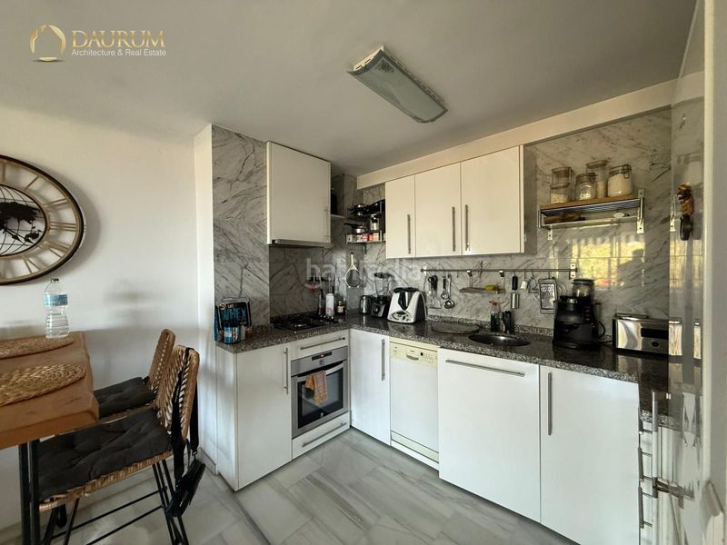 Foto 021b71a1-8146-470f-a8bd-cd96a0cfcfb3. Pis amb calefacció aparcament a Huerta Belón - Calvario Marbella
