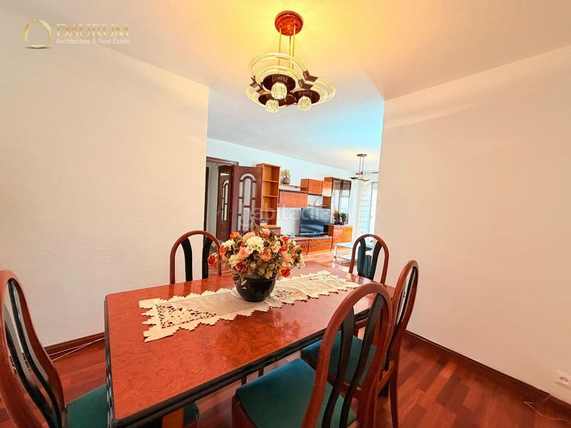 Foto 3f2fa703-742b-4948-8d08-10b2a75b4d75. Piso magnífico piso de 4 habitaciones en Perchel Norte en Málaga