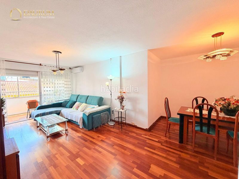 Foto b9e005dd-8e13-4f0d-b59a-2980c532383d. Piso magnífico piso de 4 habitaciones en Perchel Norte en Málaga