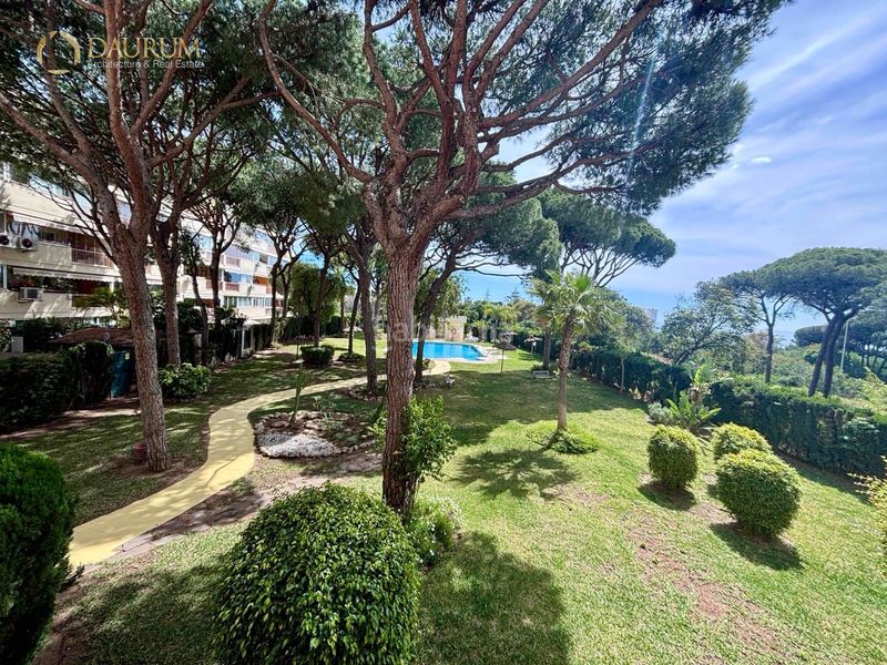 Foto 0bf7dc3a-3c94-4ff8-b26f-098584892b66. Pis amb piscina a Calahonda Mijas