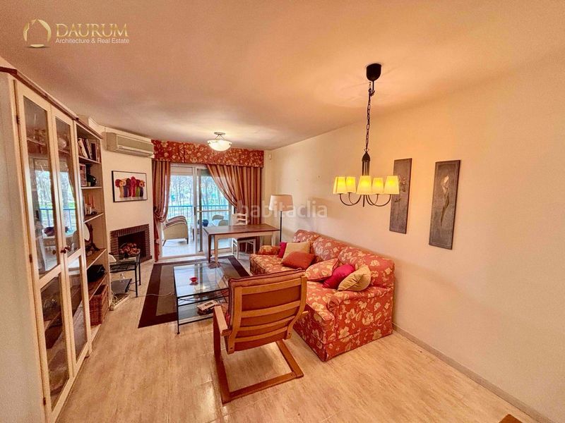 Foto ca299247-dfc0-4c32-abd7-6269d9cc9204. Pis amb piscina a Calahonda Mijas